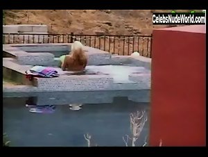Aubree Winters Outdoor , Compilation in 7 Lives Xposed (series) (2001) 5