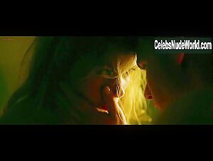 Ayla Maria Svenke in Pornopung (2013) 19