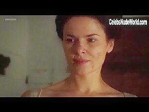 Barbara Auer in Schiller (2005) 3