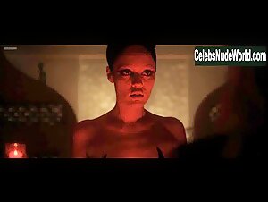 Barbara Lisa Silva in Tulpa - Perdizioni mortali (2012) 12