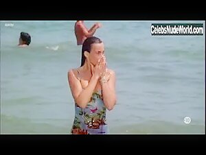 Barbara Nielsen in L'annee des meduses (1984) 8
