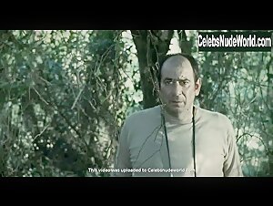 Barbara Goenaga in Los cronocrimenes (2007) 7