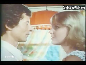 Beatrice Harnois in Les mille et une perversions de Felicia (1975) 3