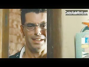 Belen Fabra in Canciones de amor en Lolita's Club (2007) 17