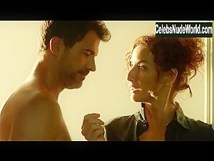 Belen Lopez in Mar de plastico (series) (2015) 4