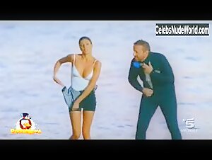 Belen Rodriguez in Paperissima (2010)