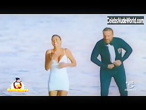 Belen Rodriguez in Paperissima (2010) 9