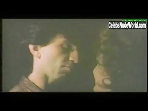 Belinda Carroll Kissing , Vintage in Seaside Seduction (2001) 7