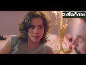 Betty Gilpin Blonde , boobs in GLOW (series) (2017) 13