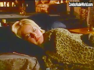 Beverly Lynne in Bloodfist 2050 (2005) 16