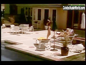 Beverly Lynne Bikini , Outdoor in 7 Lives Xposed (series) (2001) 8