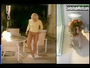 Beverly Lynne Hot , Pool in 7 Lives Xposed (series) (2001) 9
