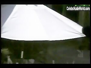 Beverly Lynne Poolside , Big boobs in 7 Lives Xposed (series) (2001) 4