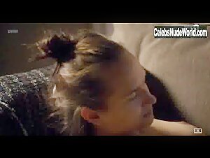 Bianca Kronlof in Svenskjavel (2014) 9