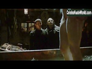 Billie Piper in Penny Dreadful (series) (2014) S02E01 18