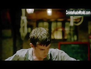 Billie Piper in Penny Dreadful (series) (2014) S02E01 5