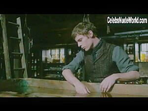 Billie Piper in Penny Dreadful (series) (2014) S02E01 8