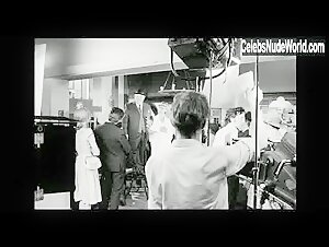 Birte Tove Outdoor , Vintage in Motorvej pa sengekanten (1972)