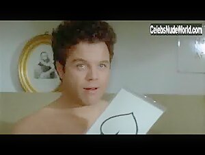 Birte Tove Blonde , boobs in Tandlaege pa sengekanten (1971) 12
