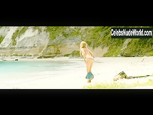 Blake Lively in Shallows (2016) 2