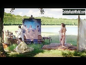 Blandine Bury in Louis XV, le soleil noir (2009) 8