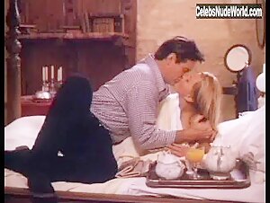 Bo Derek in Amour et chocolat (1992) 12