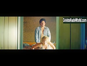 Bo Maerten in Ron Goossens, Low Budget Stuntman (2017) 2