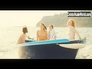 Bobbi Salvor Menuez in Apres mai (2012) 9