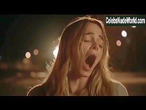 Bojana Novakovic in Shameless (series) (2011) 6