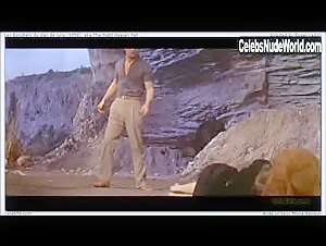 Brigitte Bardot in Les bijoutiers du clair de lune (1958) 7