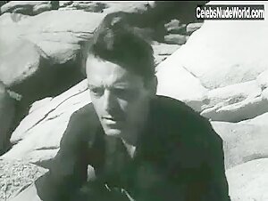 Brigitte Bardot in Manina, la fille sans voiles (1952) 9