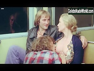 Brigitte Fossey in Les valseuses (1974) 12