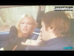 Brigitte Lahaie boobs , Vintage in Auto-stoppeuses en chaleur (1979) 7