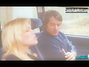 Brigitte Lahaie boobs , Vintage in Auto-stoppeuses en chaleur (1979) 8