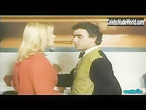 Brigitte Lahaie Kitchen , Blowjob in Couple cherche esclave sexuel (1979) 7