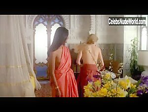 Brigitte Petronio boobs , Lingerie in Emanuelle - Perche violenza alle donne (1977) 19