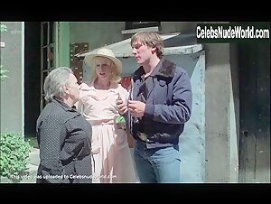Bulle Ogier in Maitresse (1976) 10