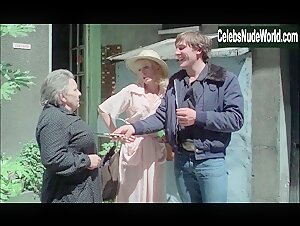 Bulle Ogier in Maitresse (1976) 11
