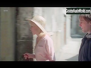 Bulle Ogier in Maitresse (1976) 3