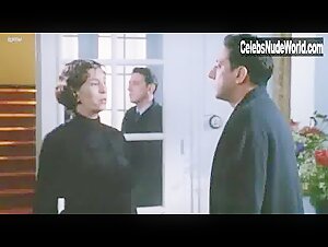Camille Japy in Le cri de la soie (1996) 19