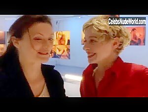 Camille Japy in Nos vies heureuses (1999) 19