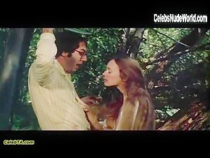 Camille Keaton Outdoor , Hot in Day of the Woman (1978) 5