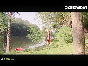 Camille Keaton Outdoor , Public Nudity in Day of the Woman (1978) 4