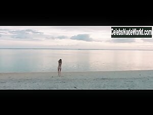 Camille Chamoux in Larguees (2018) 20