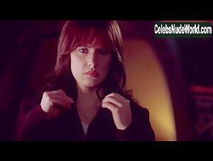Camilla Rutherford in Picture Claire (2001) 18