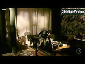 Camila Morgado in O Canto da Sereia (series) (2013) 19