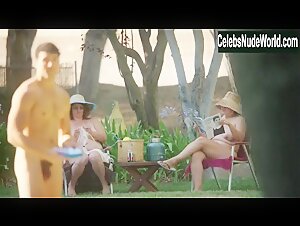 Caitlin FitzGerald Outdoor , Public Nudity in Masters of Sex (series) (2013) 2