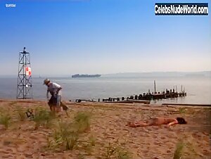 Carla Gugino nude, boobs scene in Jaded (1998) 11