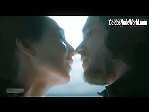 Carice van Houten Redhead , Hot in Game of Thrones (series) (2011) 9