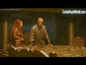 Carice van Houten Sexy Dress , Hot in Game of Thrones (series) (2011) 2